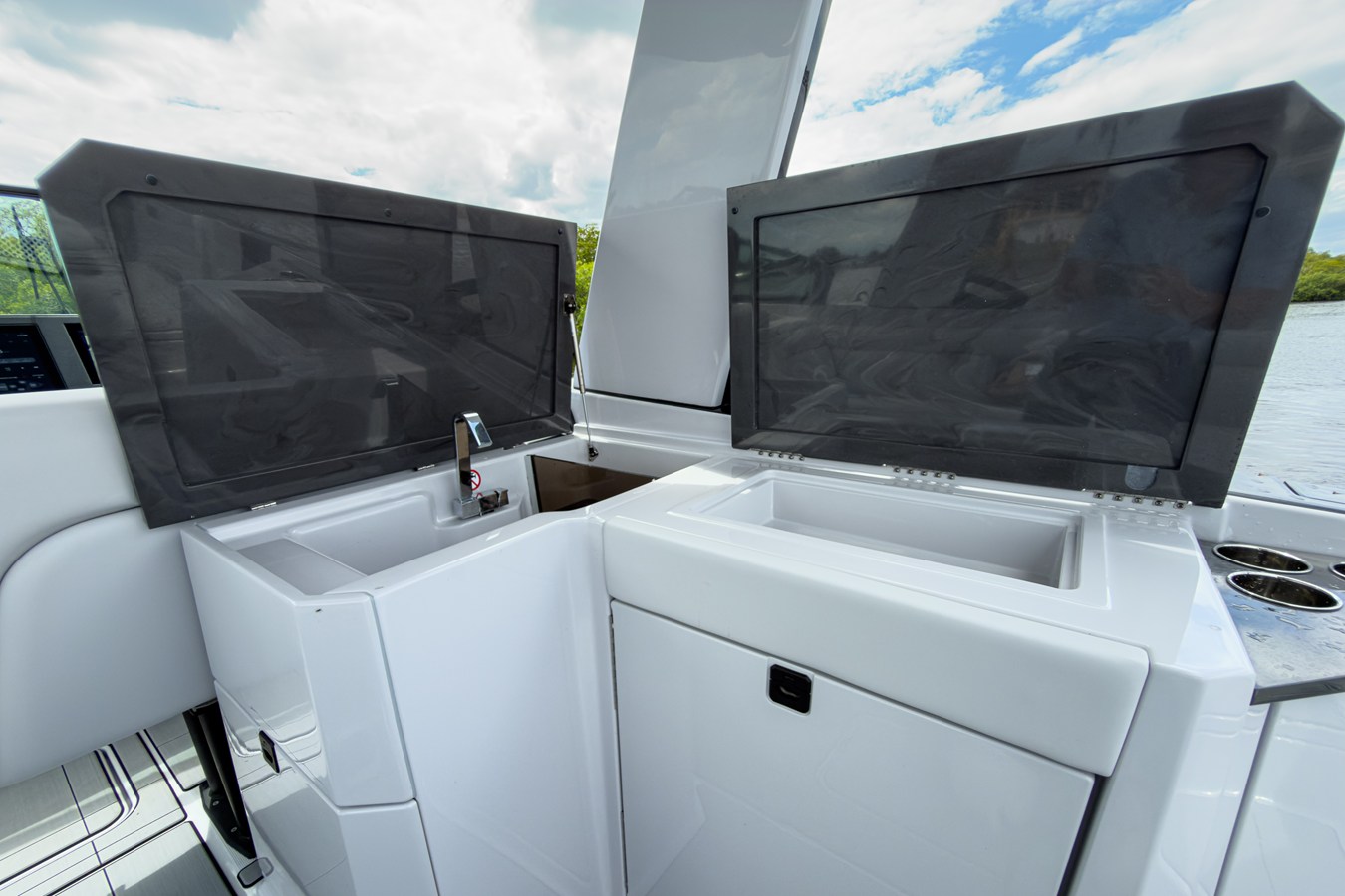 AVIARA AV32 OUTBOARD, photo 9