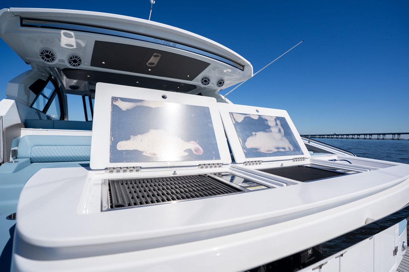 CRUISERS YACHTS 50 GLS OB, photo 19