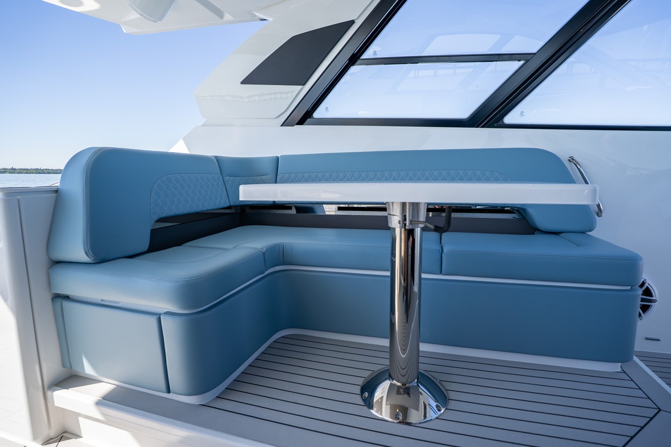 CRUISERS YACHTS 50 GLS OB, photo 27