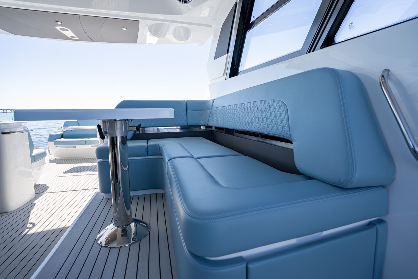 CRUISERS YACHTS 50 GLS OB, photo 29