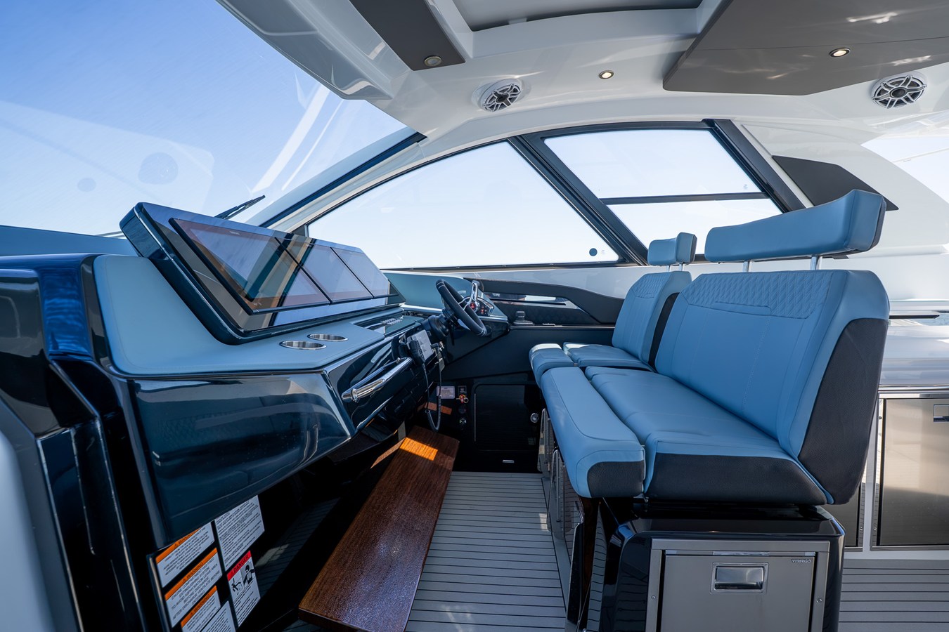 CRUISERS YACHTS 50 GLS OB, photo 30