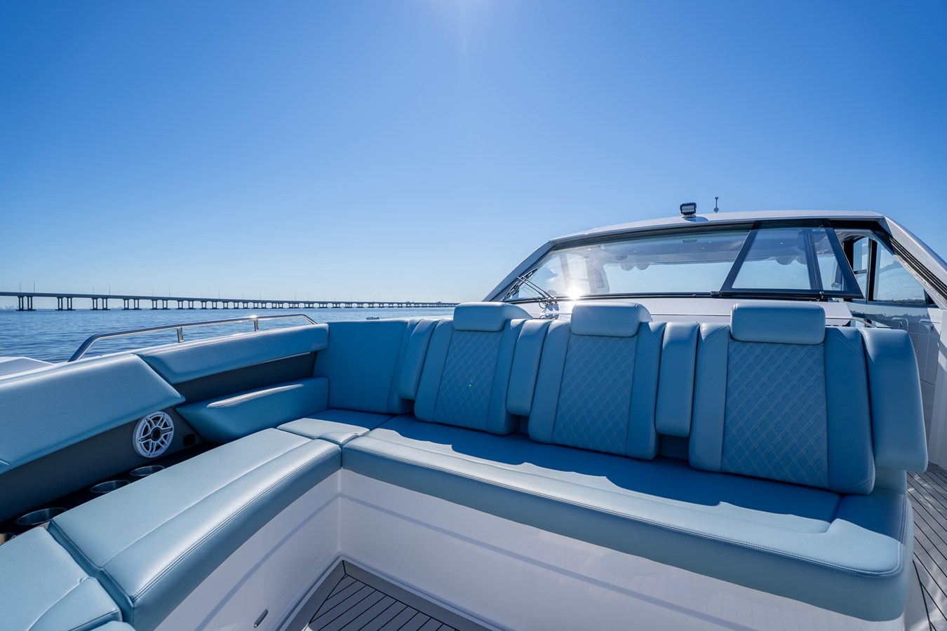 CRUISERS YACHTS 50 GLS OB, photo 42
