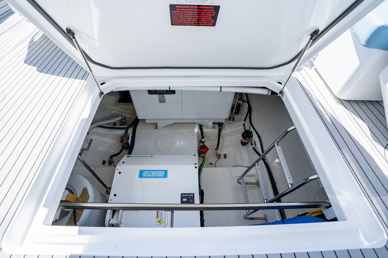 CRUISERS YACHTS 50 GLS OB, photo 44