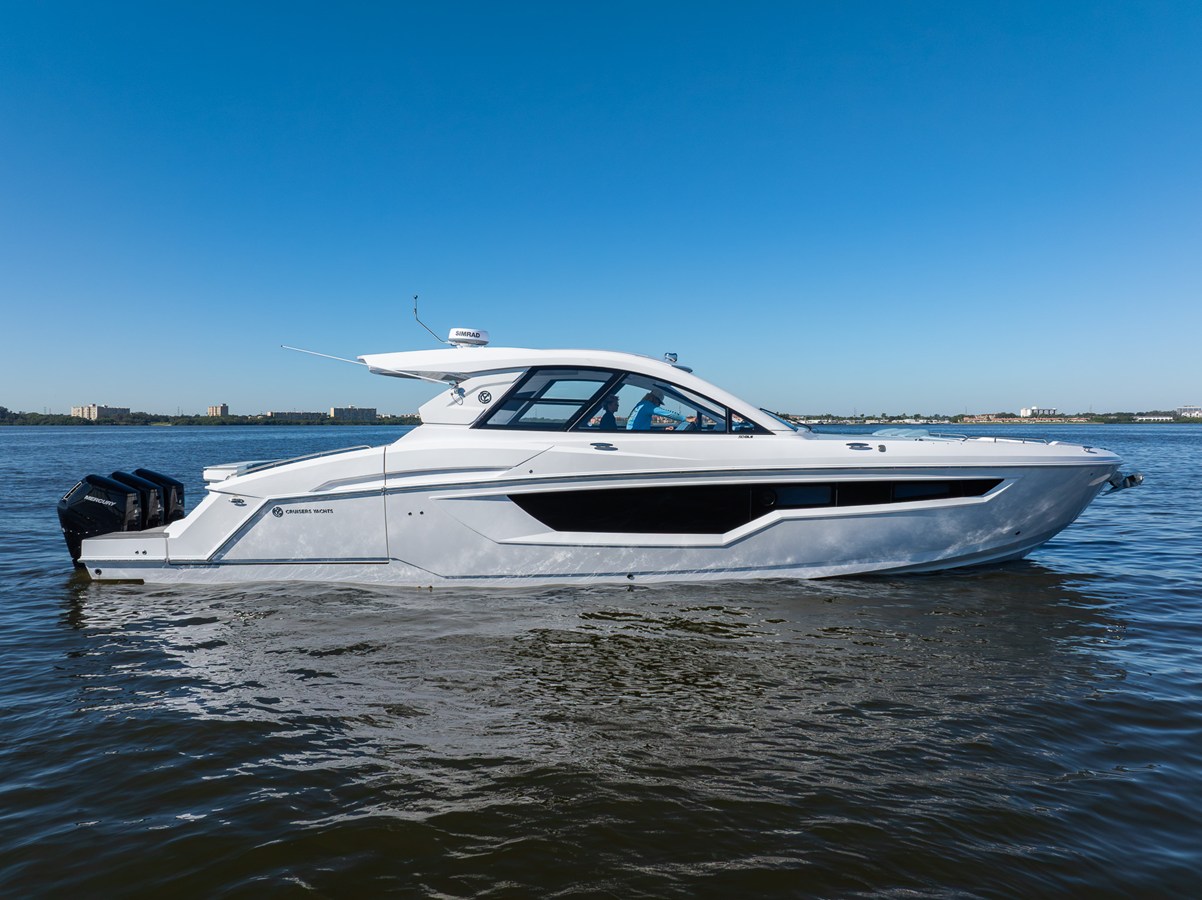 CRUISERS YACHTS 50 GLS OB, photo 66