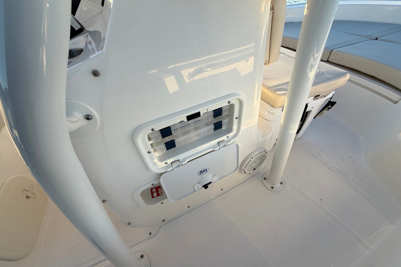 BOSTON WHALER 190 MONTAUK, photo 18
