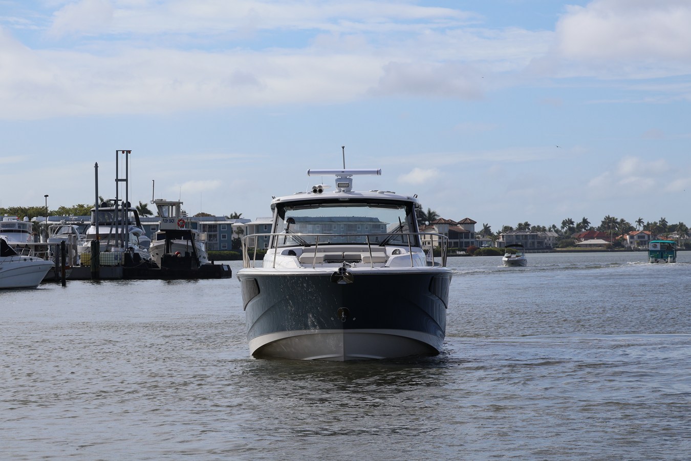 BOSTON WHALER 405 CONQUEST, photo 4