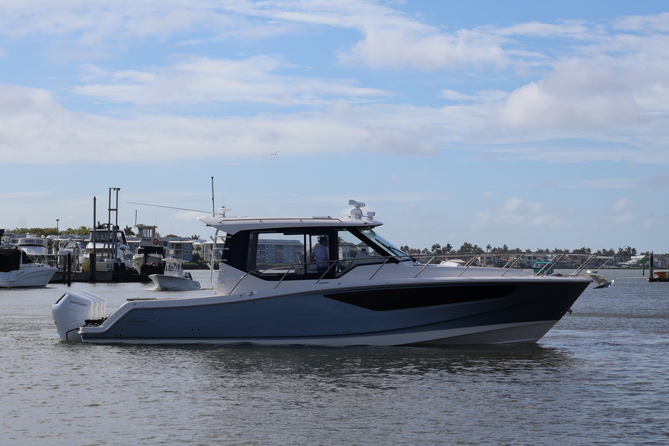 BOSTON WHALER 405 CONQUEST, photo 7