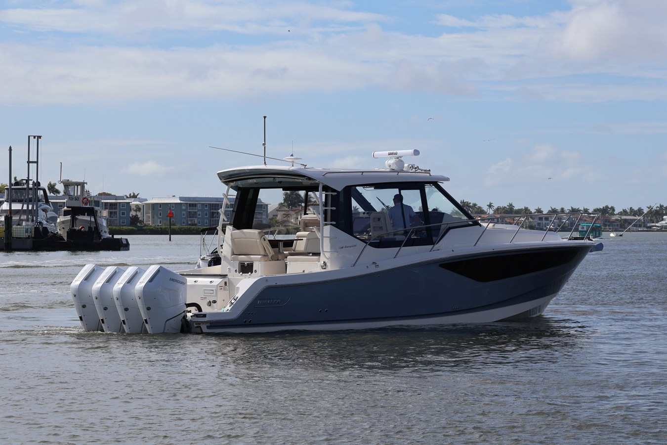 BOSTON WHALER 405 CONQUEST, photo 9