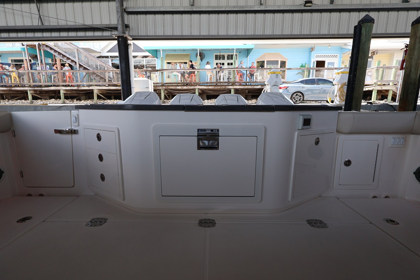 BOSTON WHALER 405 CONQUEST, photo 18
