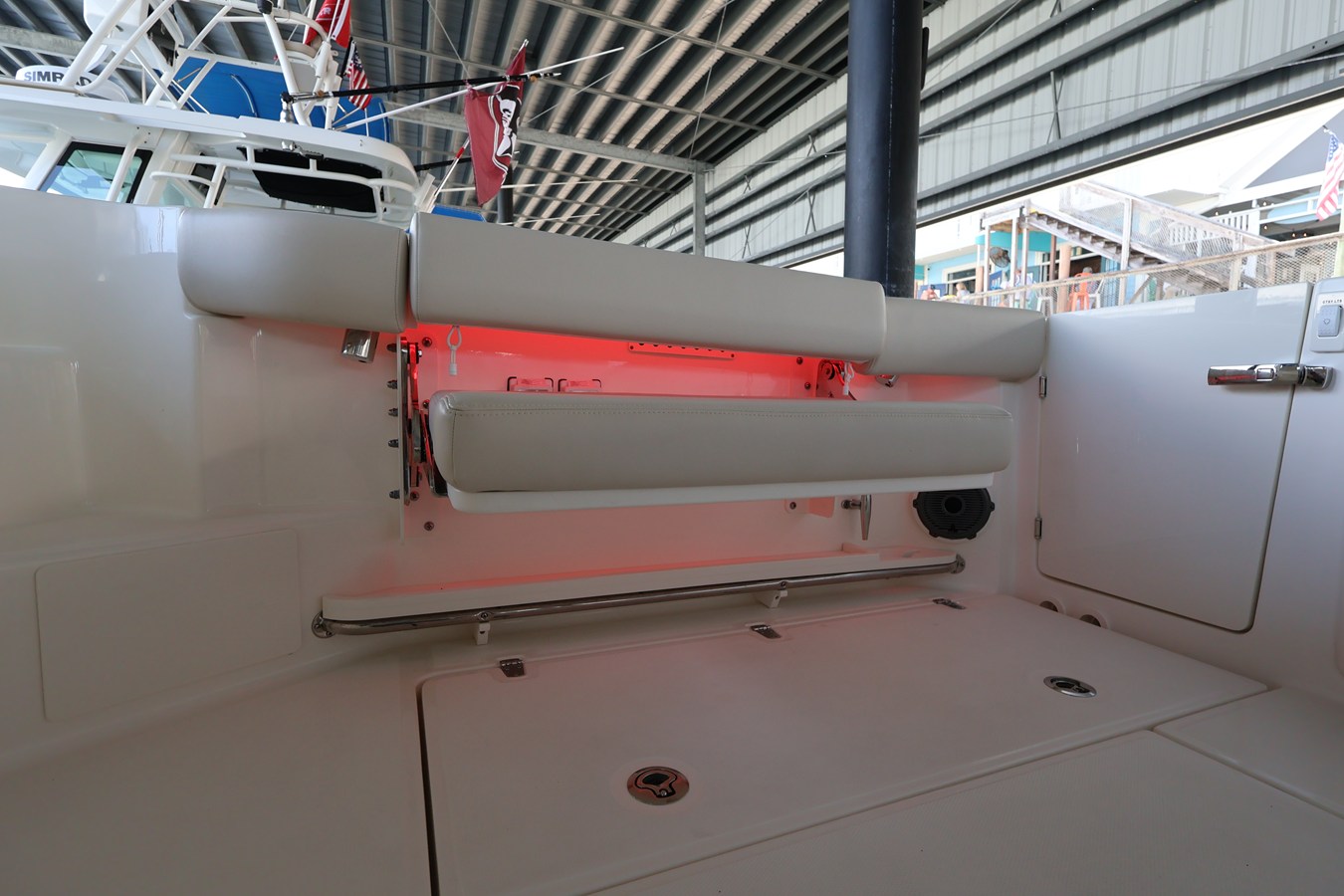 BOSTON WHALER 405 CONQUEST, photo 23