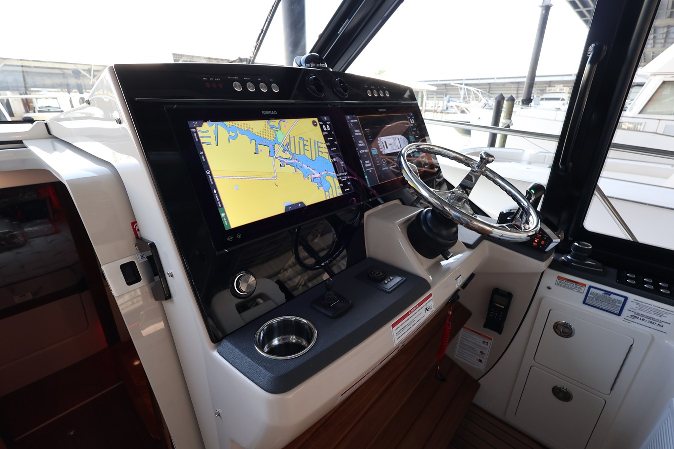 BOSTON WHALER 405 CONQUEST, photo 55