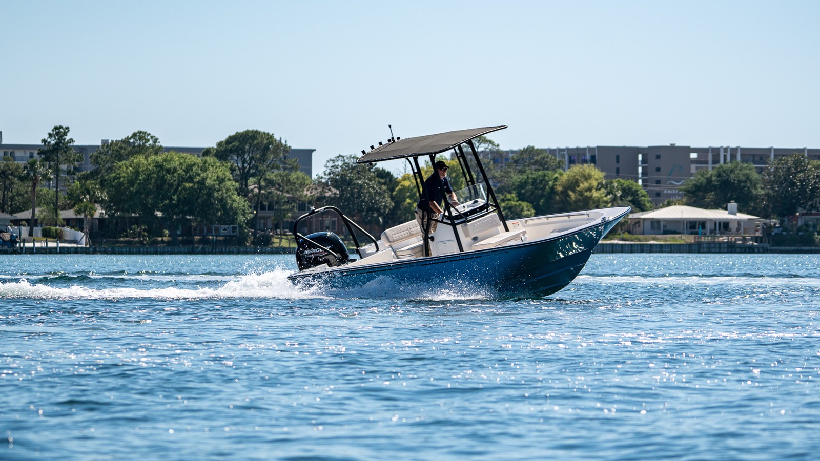 Boston Whaler 190 Montauk — 2027 Boston Whaler 190 Montauk — photo 3