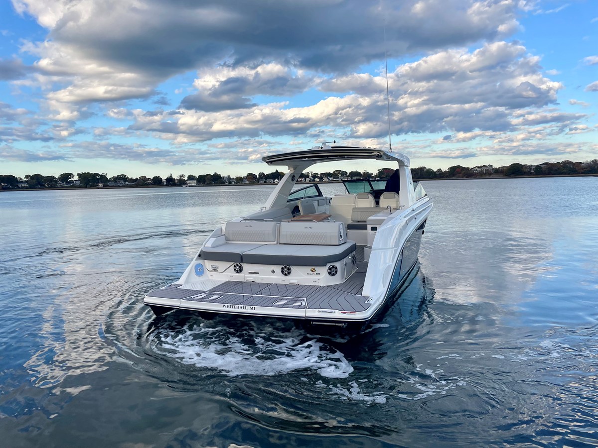 Sea Ray 400 SLX — 2023 Sea Ray 400 SLX — photo 2