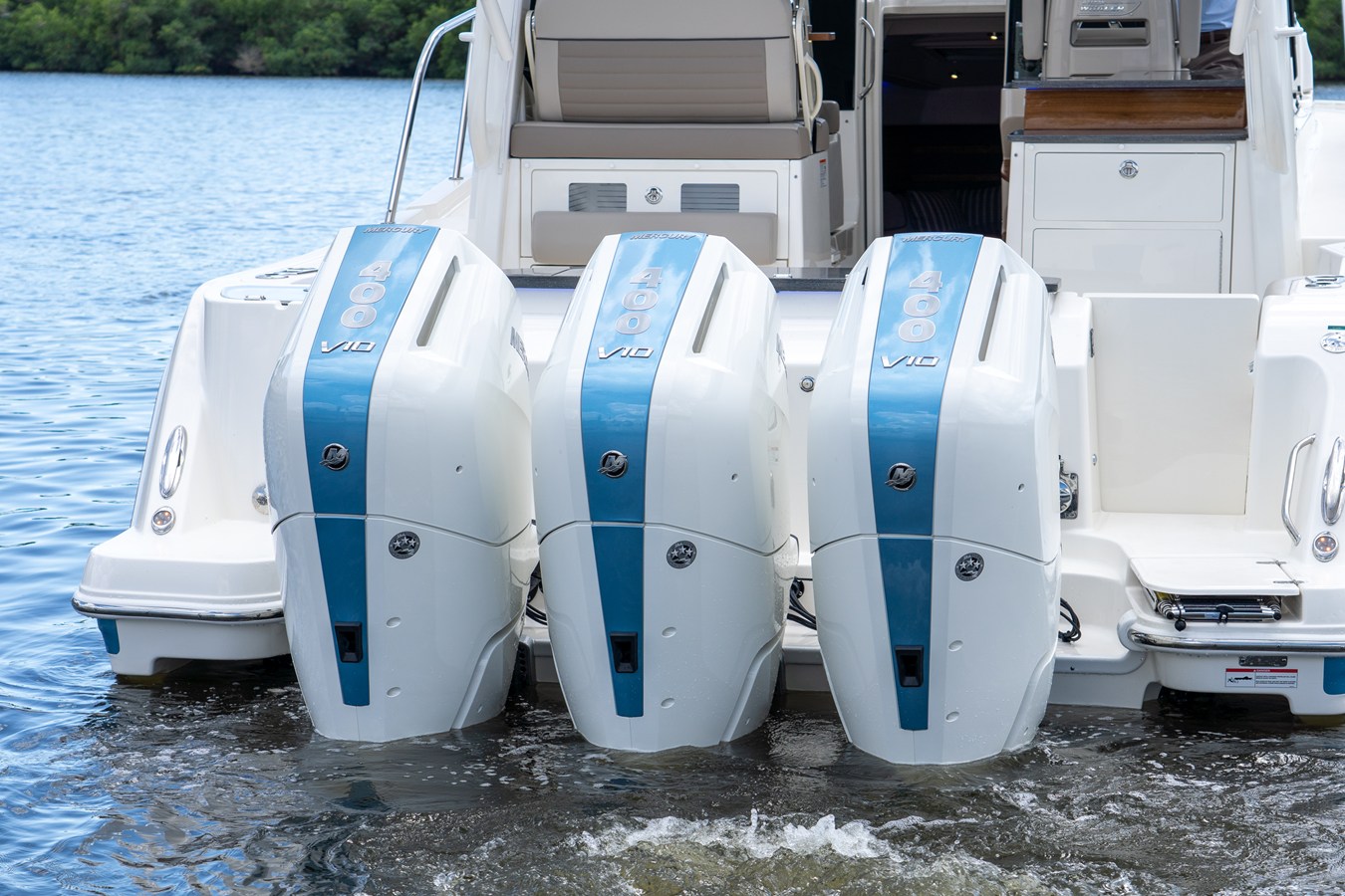 BOSTON WHALER 365 CONQUEST, photo 48