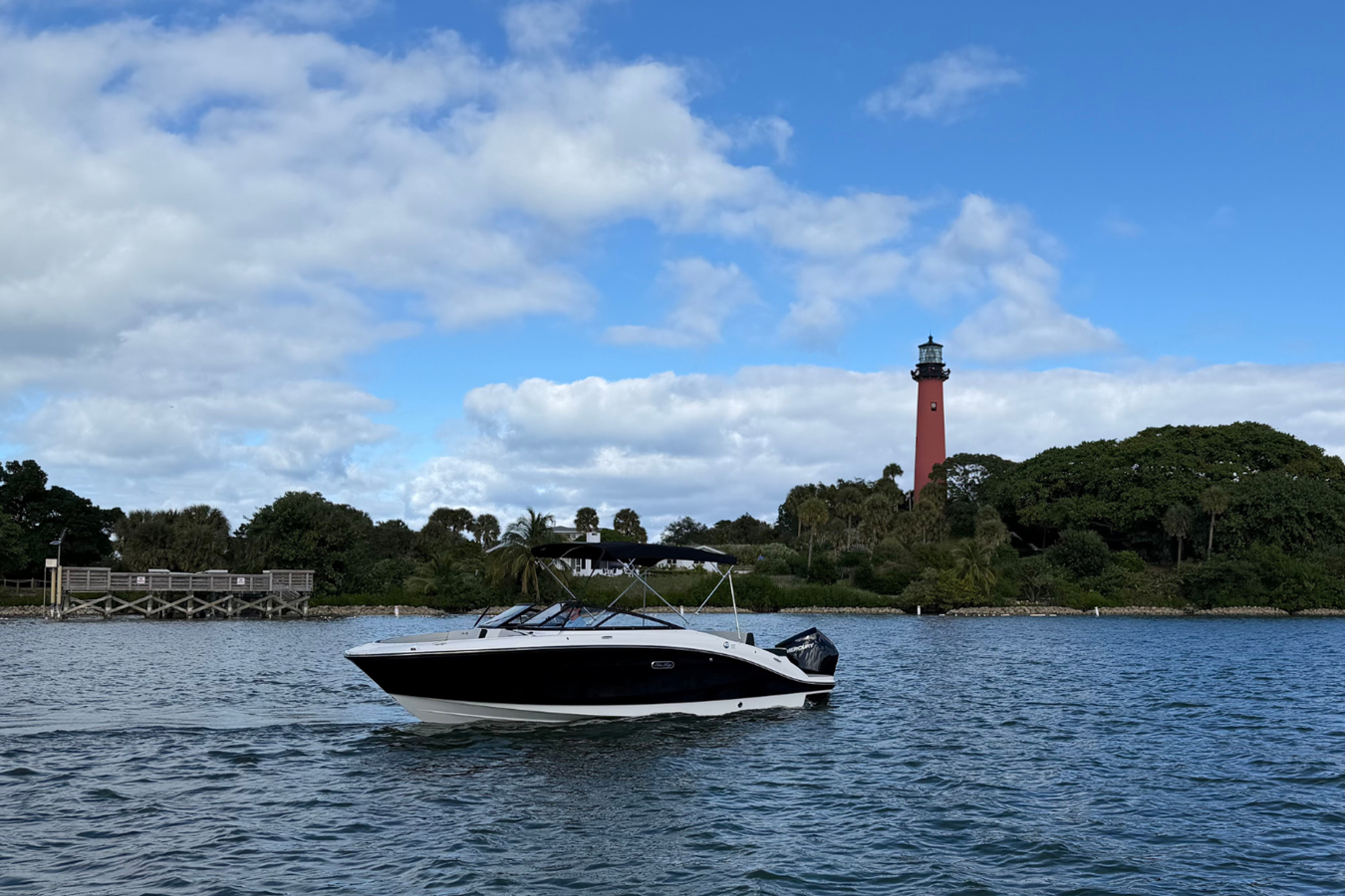 Sea Ray SPX 210 Outboard — 2026 Sea Ray SPX 210 Outboard — photo 2