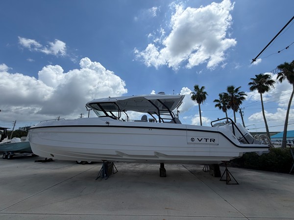 CRUISERS YACHTS 38 VTR — 2026 Cruisers Yachts 38 VTR