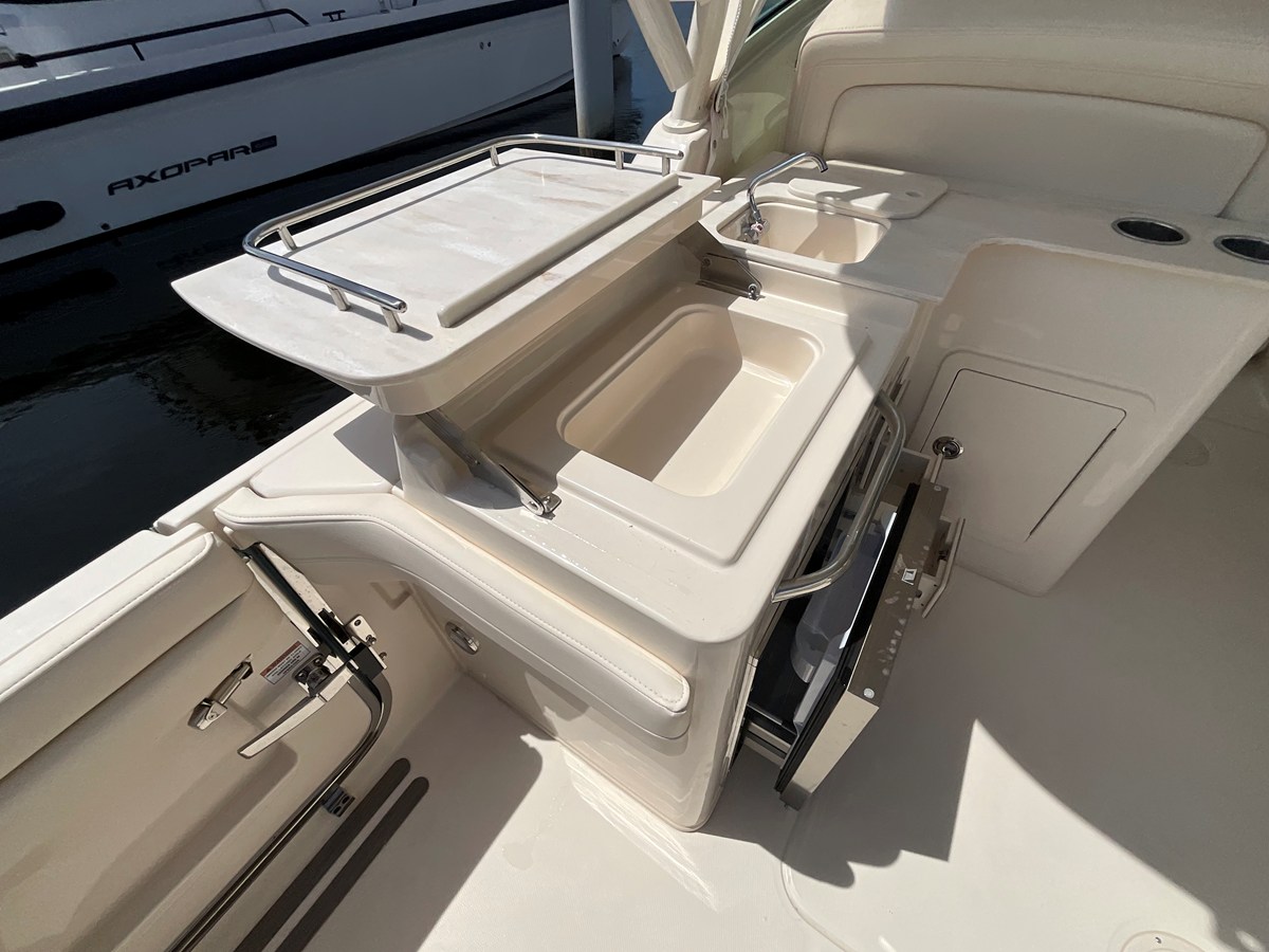 GRADY-WHITE FREEDOM 325, photo 10