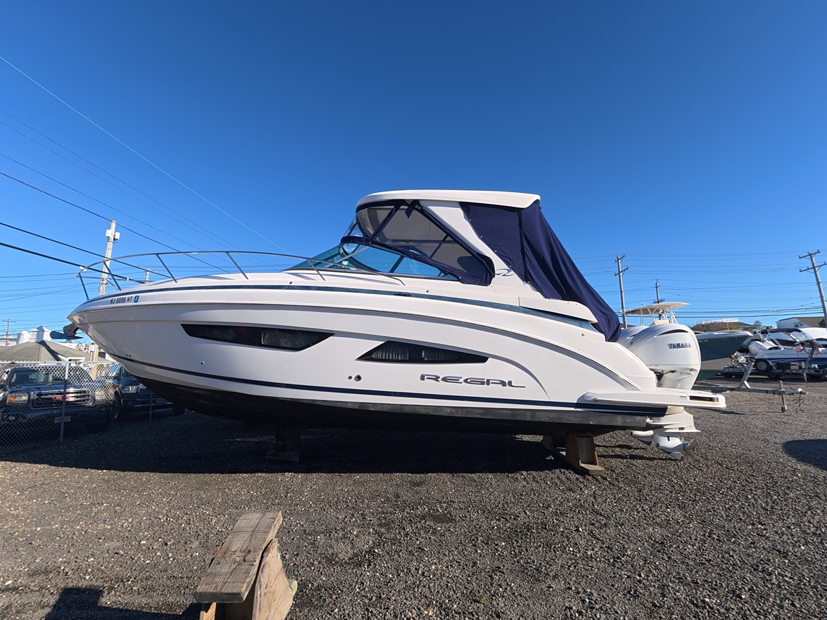Regal 33 XO — 2022 Regal 33 XO