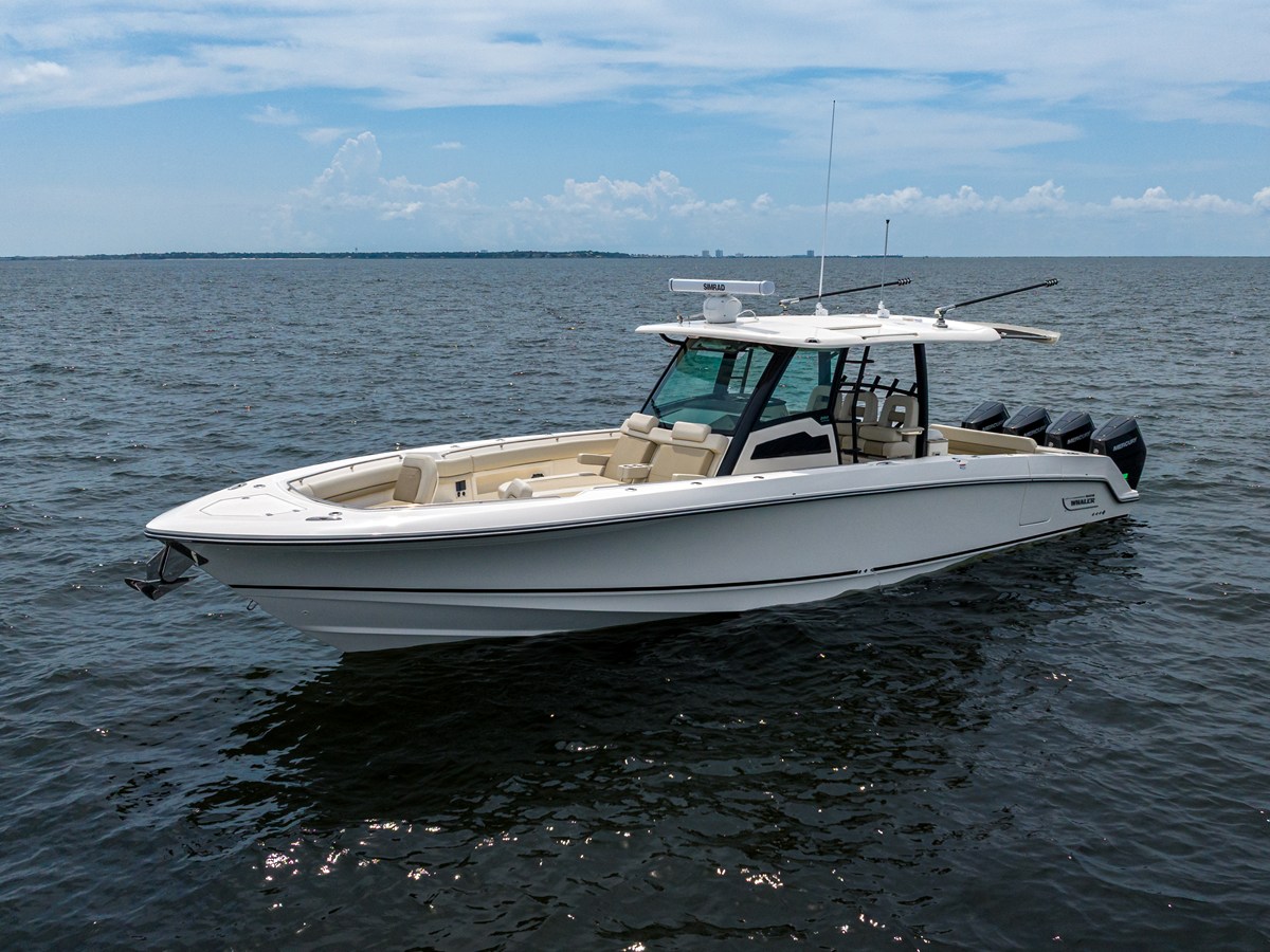 BOSTON WHALER 380 OUTRAGE, photo 5