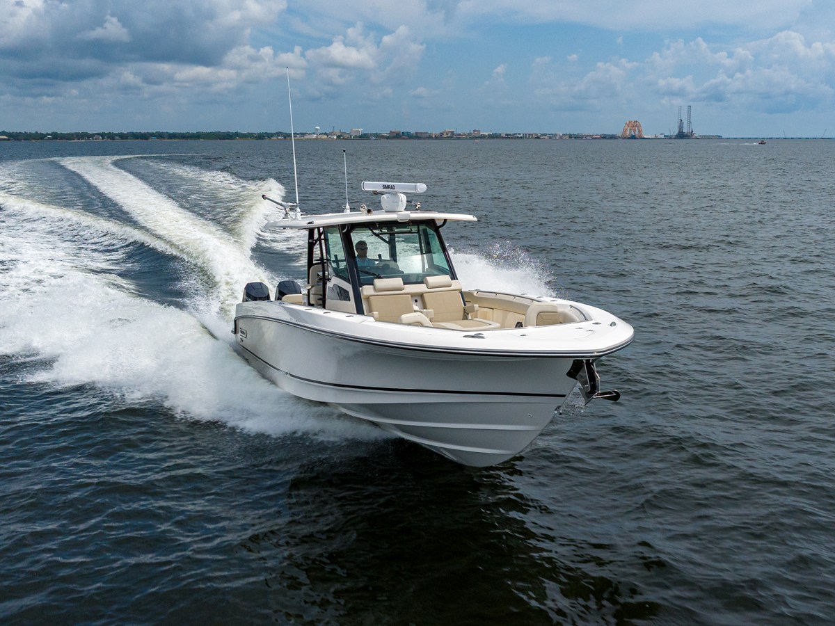 BOSTON WHALER 380 OUTRAGE, photo 18