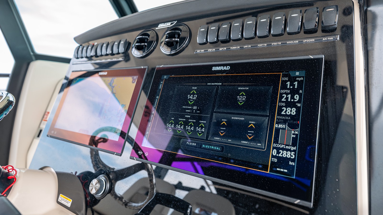 BOSTON WHALER 380 OUTRAGE, photo 55