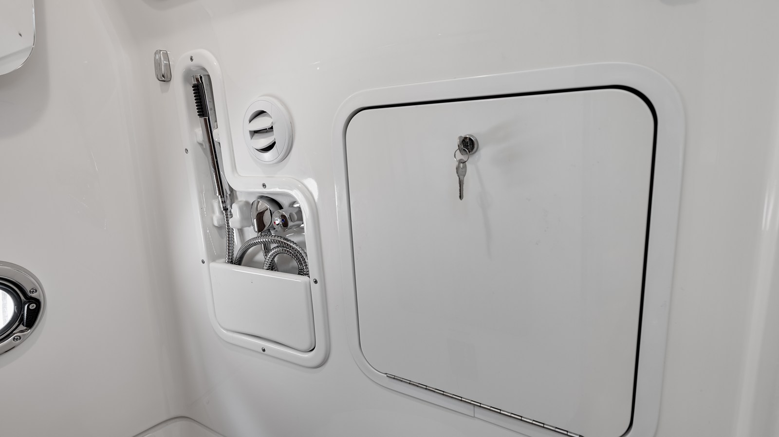 BOSTON WHALER 380 OUTRAGE, photo 67
