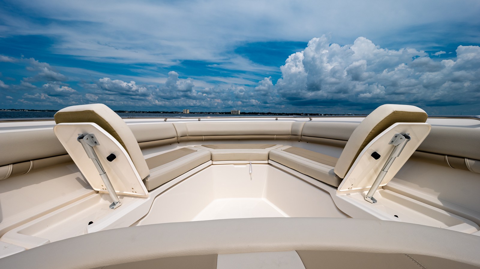 BOSTON WHALER 380 OUTRAGE, photo 73