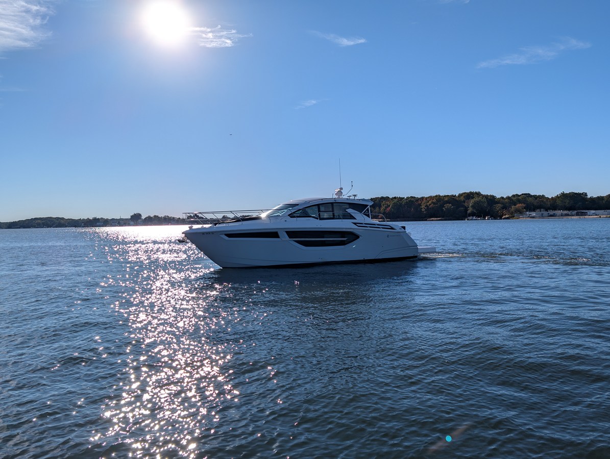 Cruisers Yachts 42 CANTIUS — 2025 Cruisers Yachts 42 Cantius — photo 4