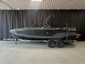 MASTERCRAFT XT24