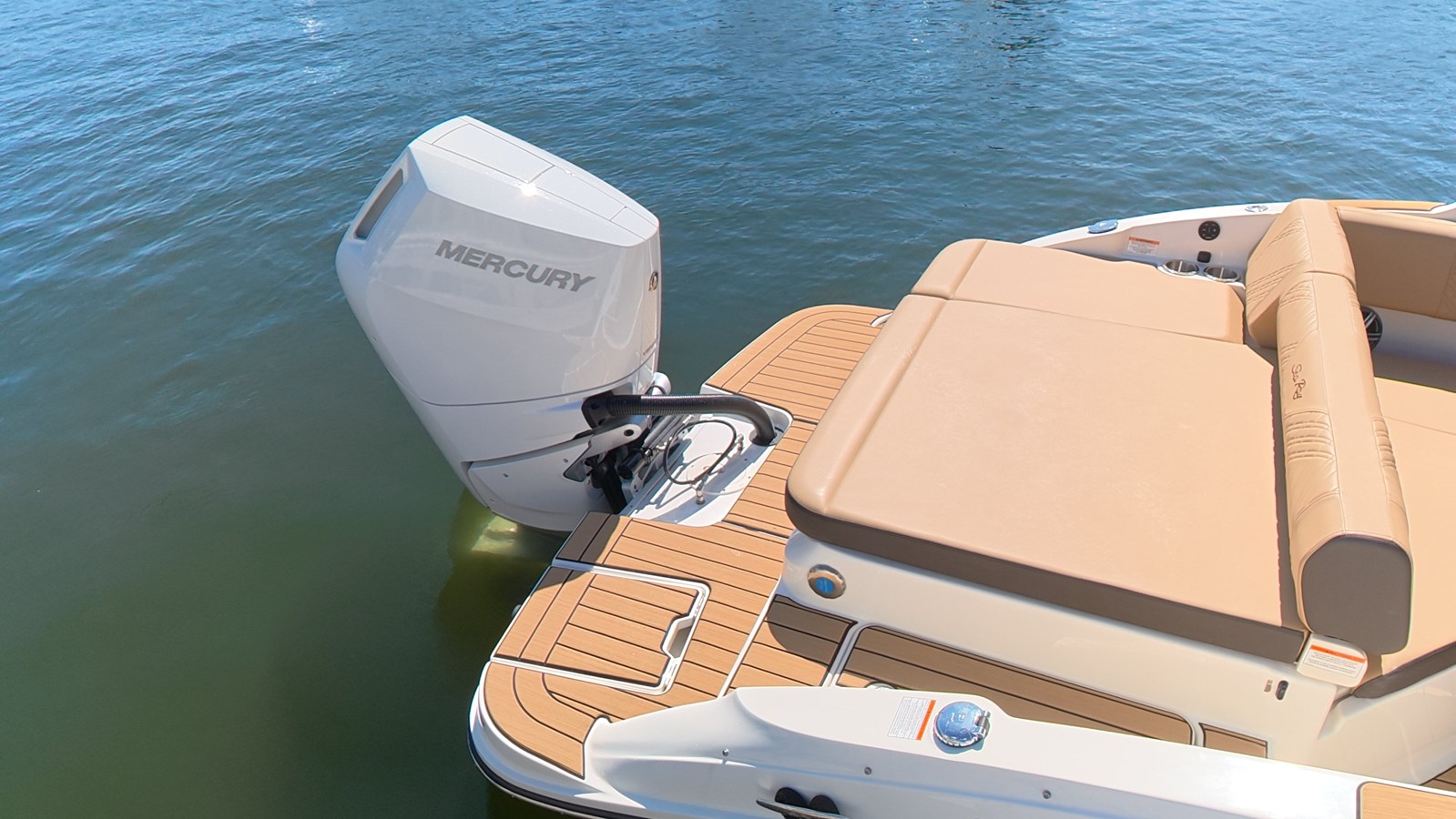 Sea Ray SDX 270 Outboard — 2027 Sea Ray SDX 270 Outboard — photo 5