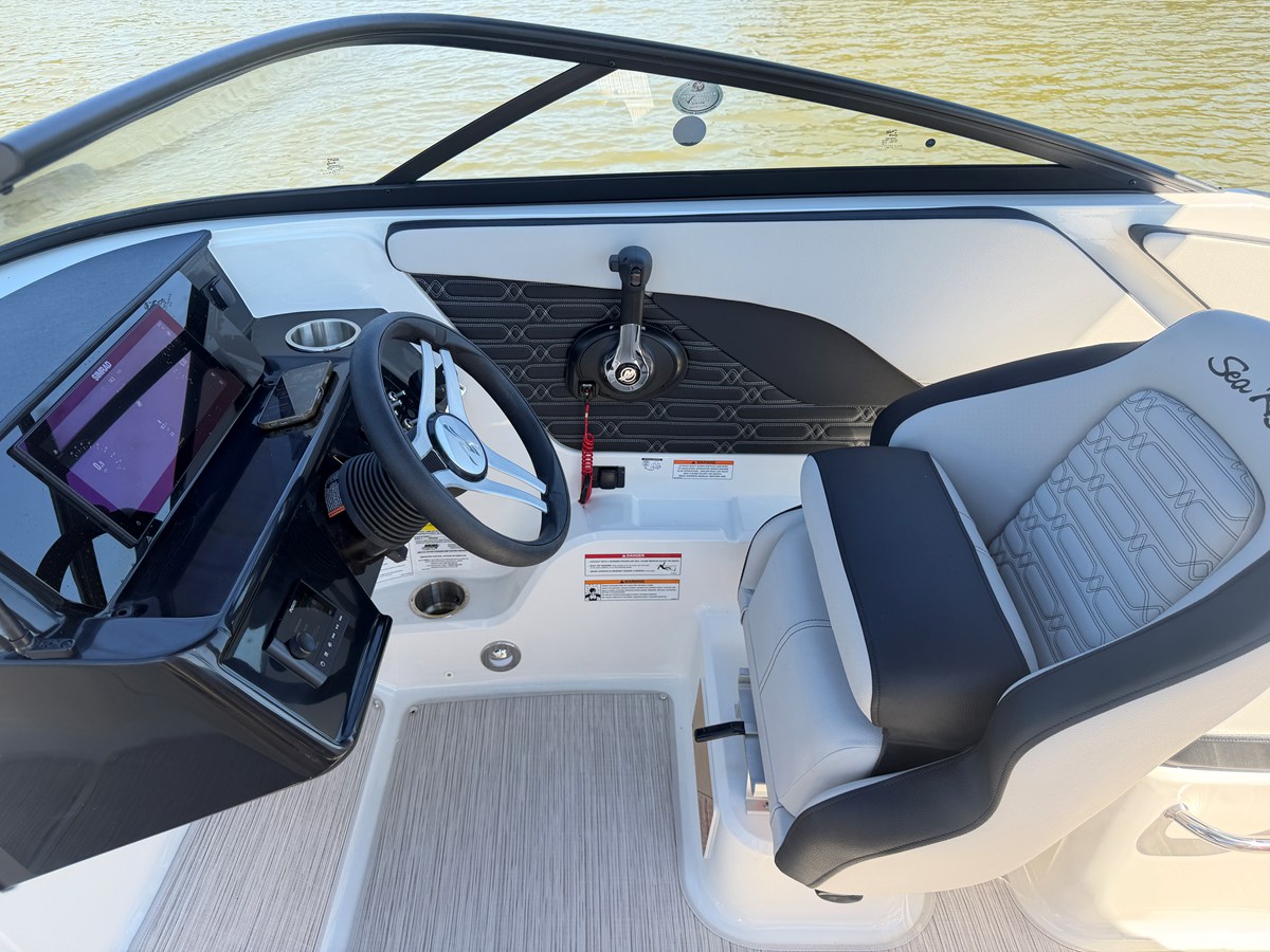 SEA RAY SPX 210, photo 17
