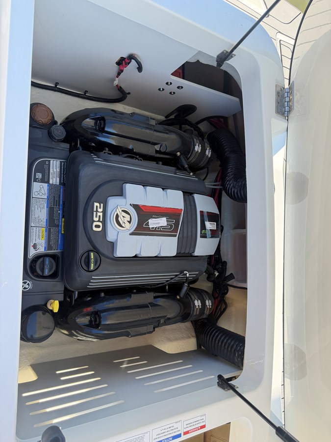 SEA RAY SPX 210, photo 28
