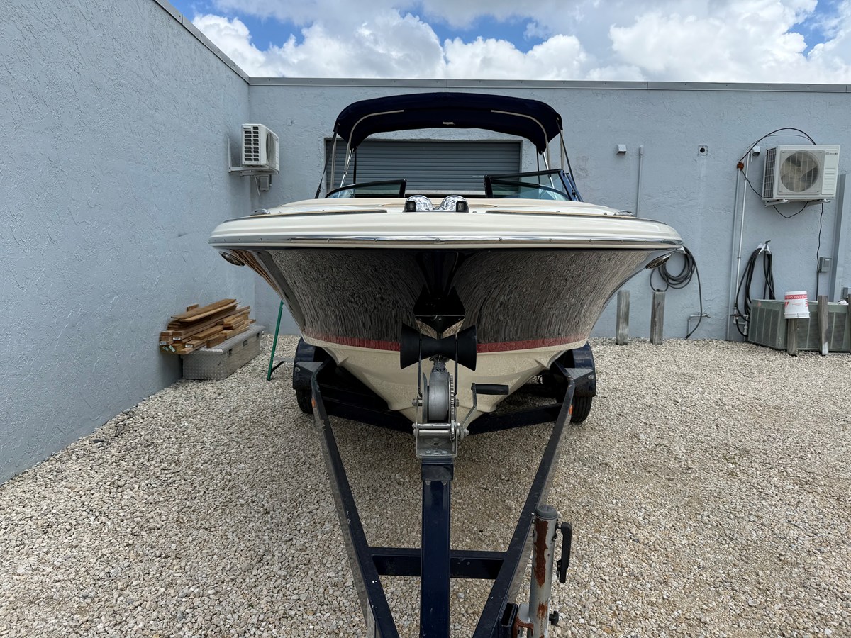 Chris-Craft LAUNCH 22 HERITAGE EDITION — 2017 Chris-Craft Launch 22 Heritage Edition — fotoğraf 3