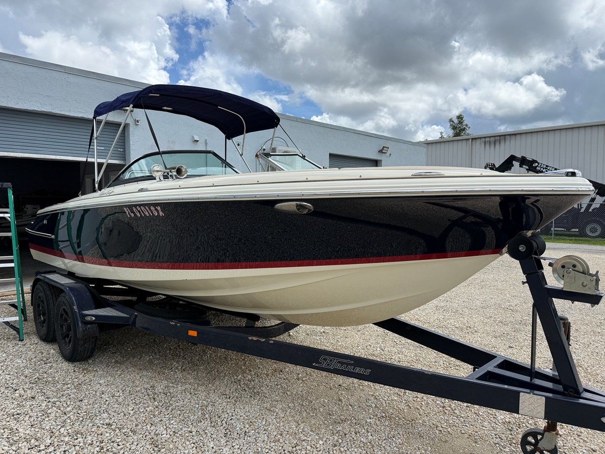 Chris-Craft LAUNCH 22 HERITAGE EDITION — 2017 Chris-Craft Launch 22 Heritage Edition — fotoğraf 4