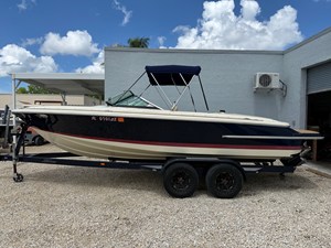 CHRIS-CRAFT LAUNCH 22 HERITAGE EDITION