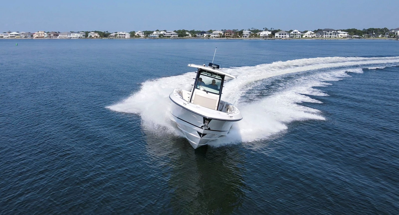 Boston Whaler 330R — 2023 Boston Whaler 330R — photo 2