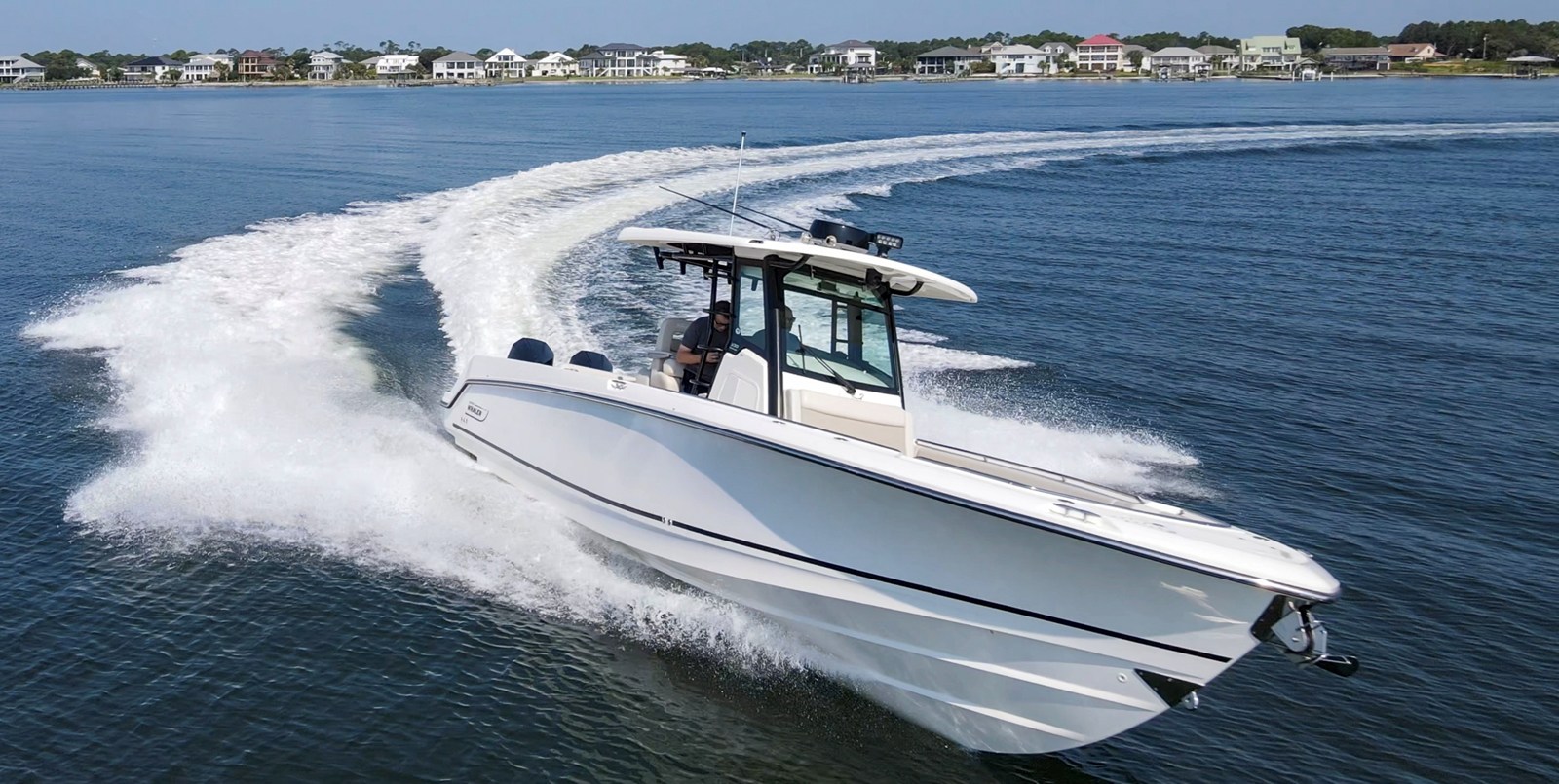 Boston Whaler 330R — 2023 Boston Whaler 330R — photo 3