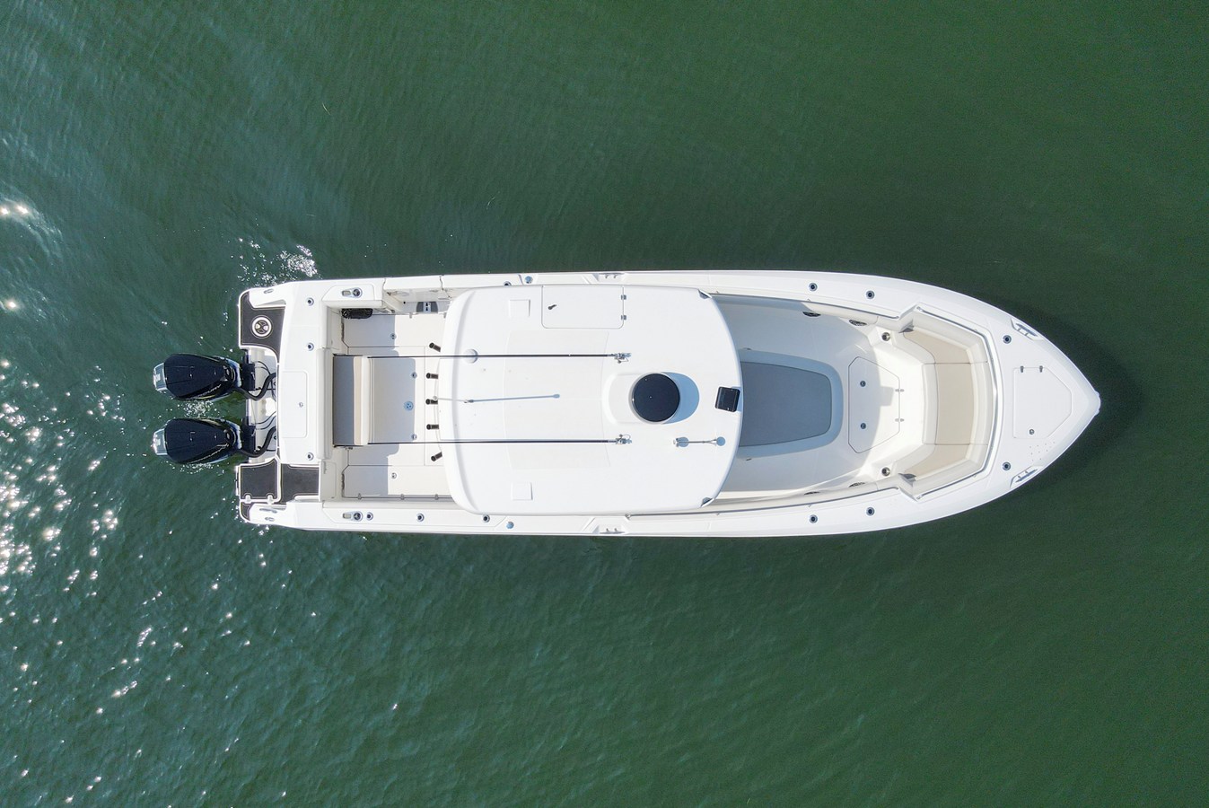 Boston Whaler 330R — 2023 Boston Whaler 330R — photo 5