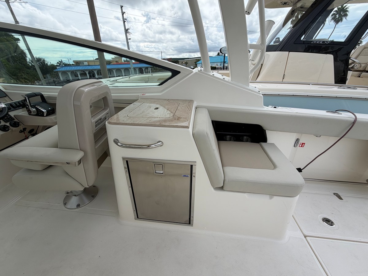 BOSTON WHALER 280 VANTAGE, photo 17