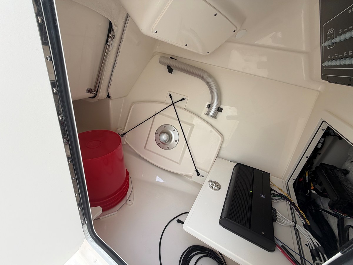 BOSTON WHALER 280 VANTAGE, photo 26