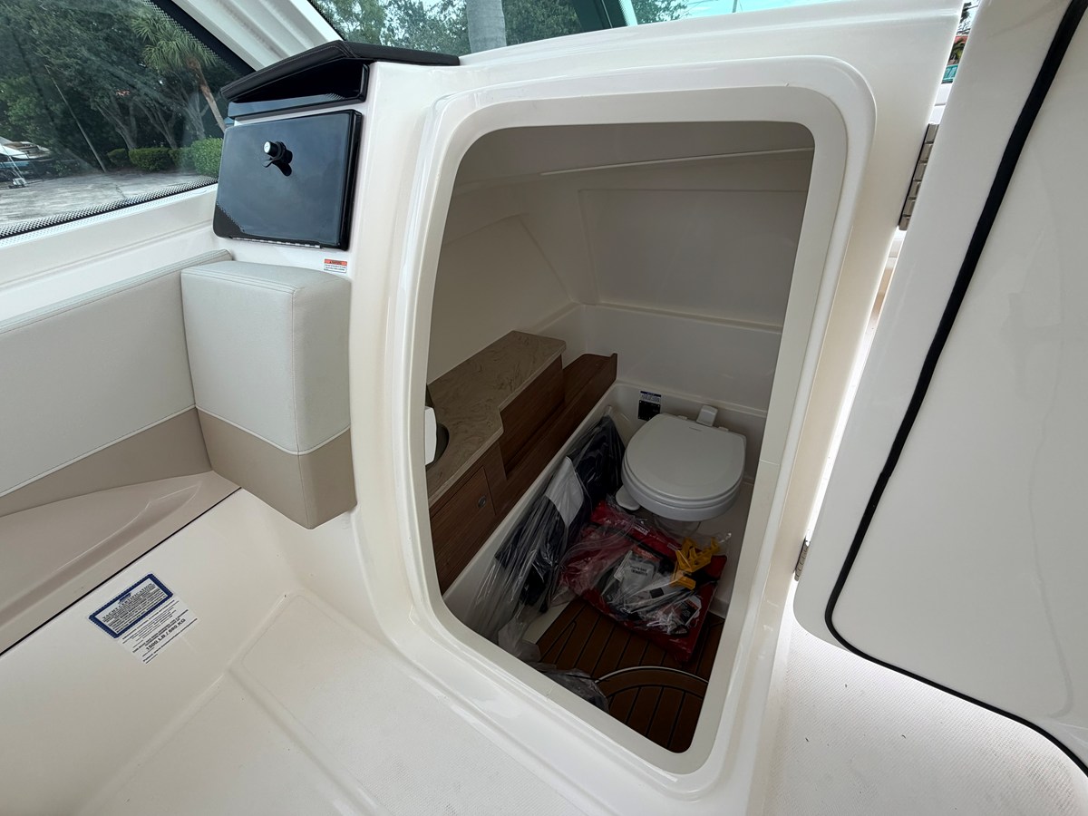 BOSTON WHALER 280 VANTAGE, photo 32