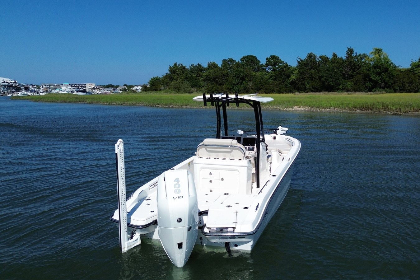 Boston Whaler 250 DAUNTLESS — 2025 Boston Whaler 250 Dauntless — photo 2