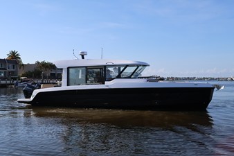 CRUISERS YACHTS 38 VTR EC 486174