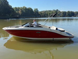 SEA RAY SPX 210