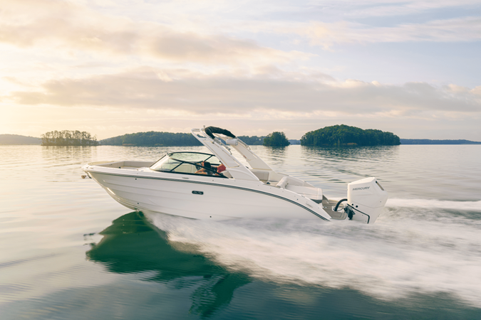 SEA RAY SDX 270 OUTBOARD — 2025 Sea Ray SDX 270 Outboard