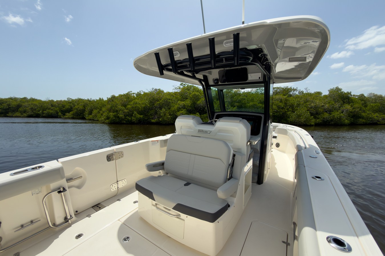 BOSTON WHALER 330 OUTRAGE, photo 6