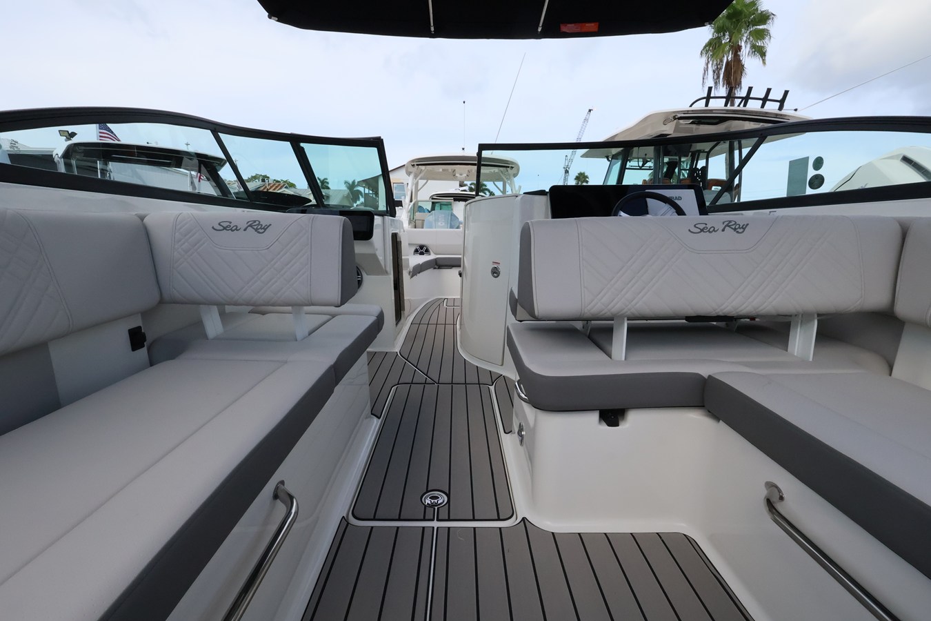 SEA RAY SDX 270 OUTBOARD, photo 12