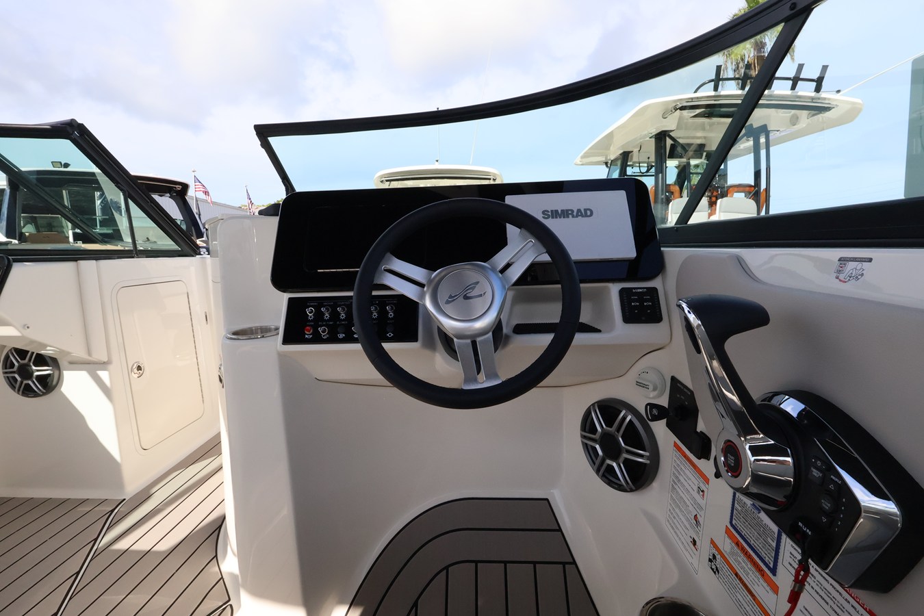 SEA RAY SDX 270 OUTBOARD, photo 18