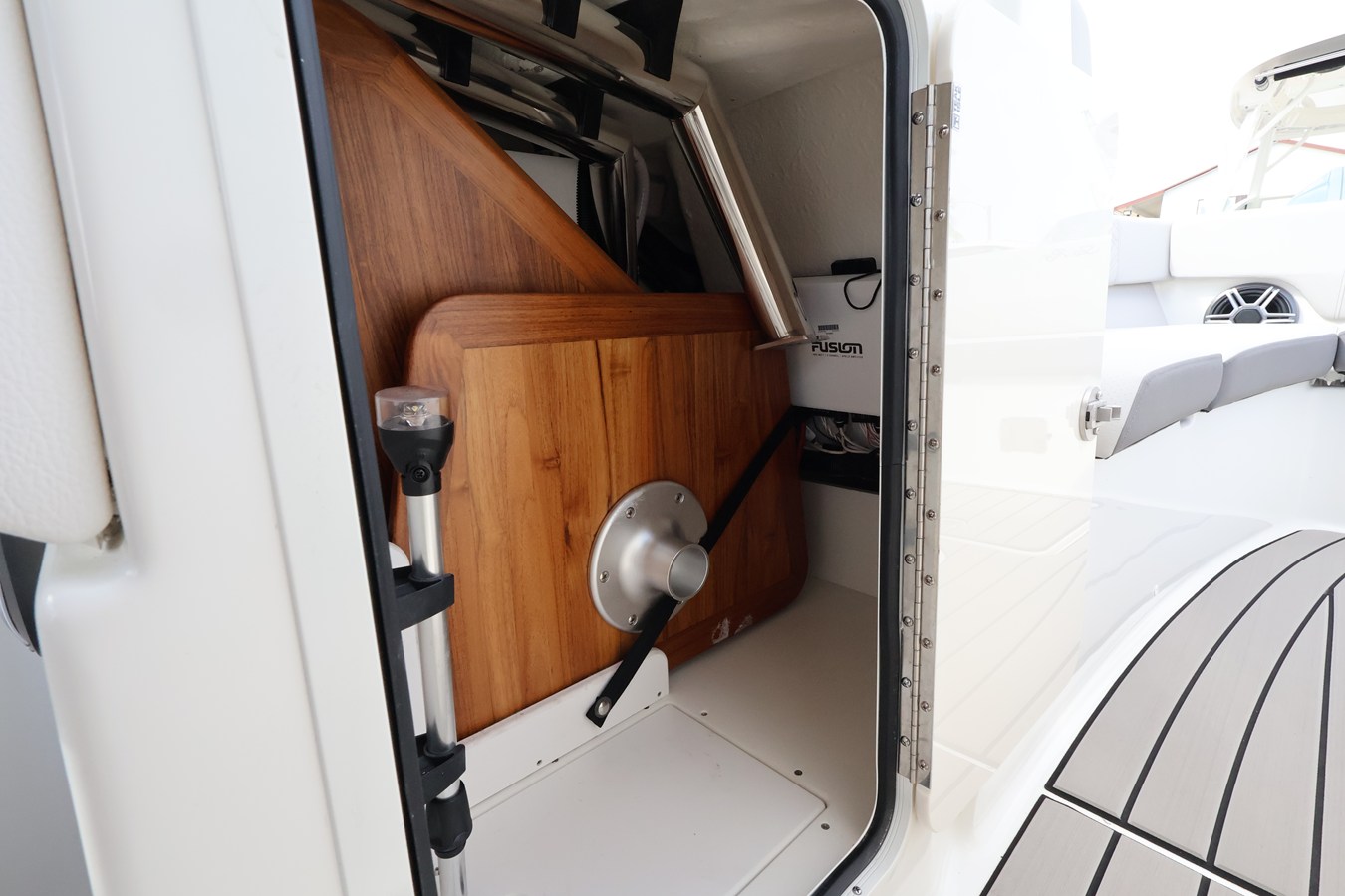 SEA RAY SDX 270 OUTBOARD, photo 26
