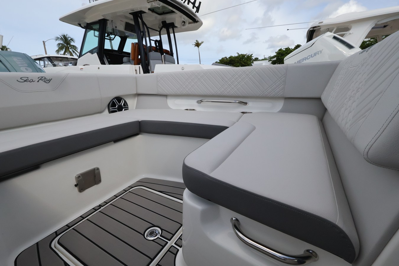 SEA RAY SDX 270 OUTBOARD, photo 28